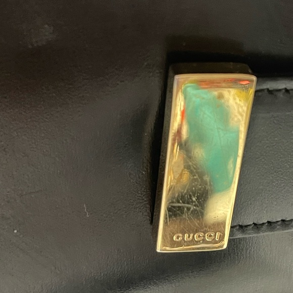 GUCCI Elegant Black Leather Tote Bag with Scarf - Picture 3 of 13